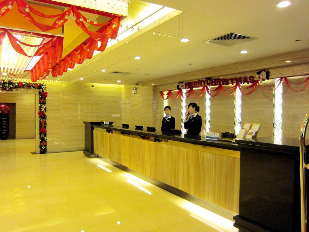 Shenzhen Luohu Railway Station Hotel - Commercial Building Eksteriør bilde
